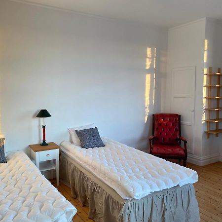 Appartamento Laegenhet Med Havsutsikt Strömstad Esterno foto