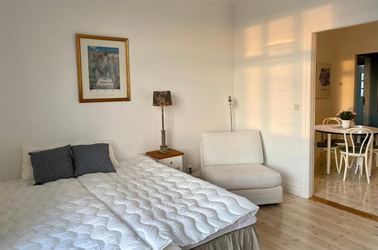 Appartamento Laegenhet Med Havsutsikt Strömstad Esterno foto